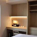 Metropolitan Residence